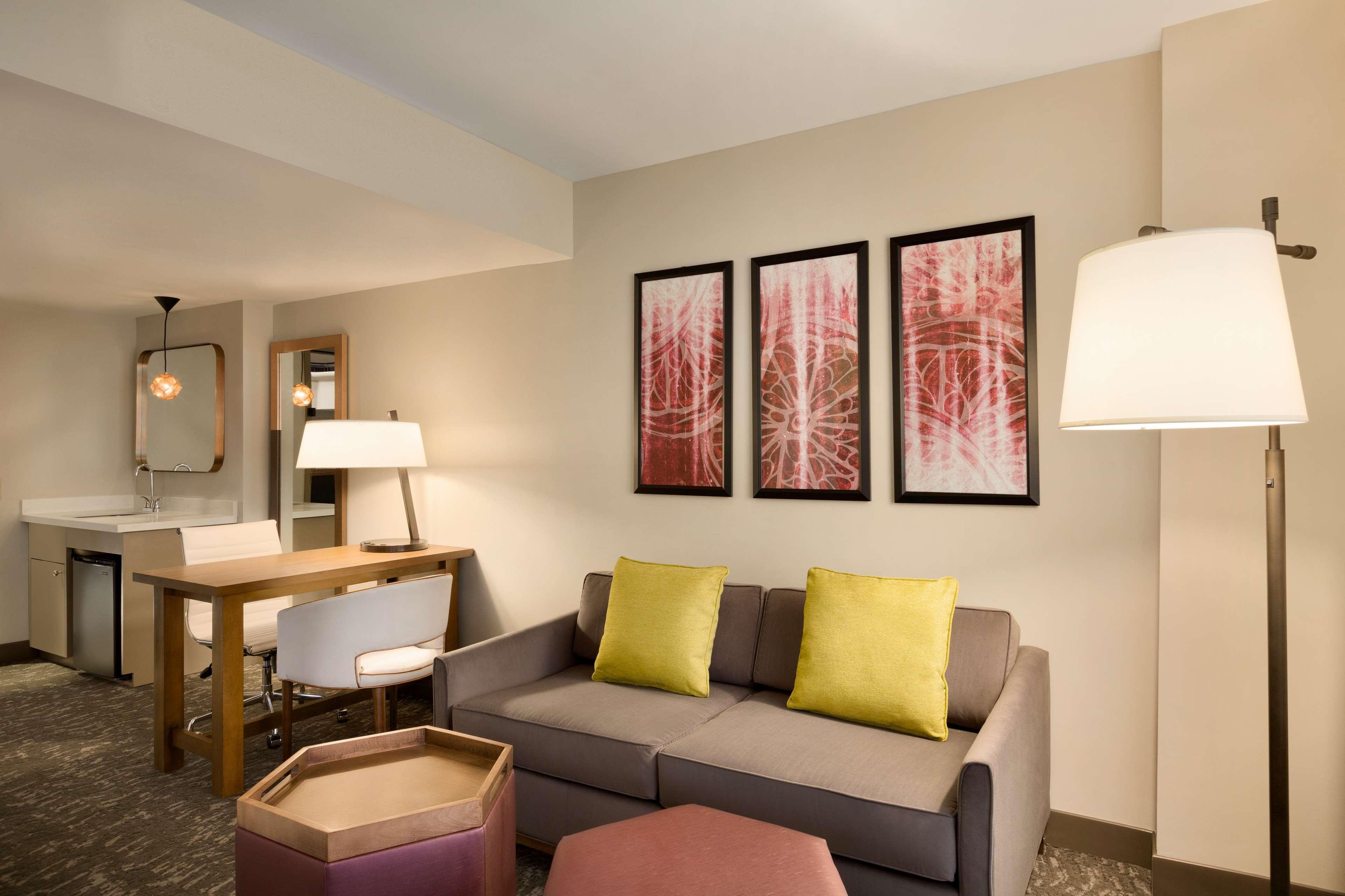 Embassy Suites By Hilton Phoenix Downtown North Exteriör bild