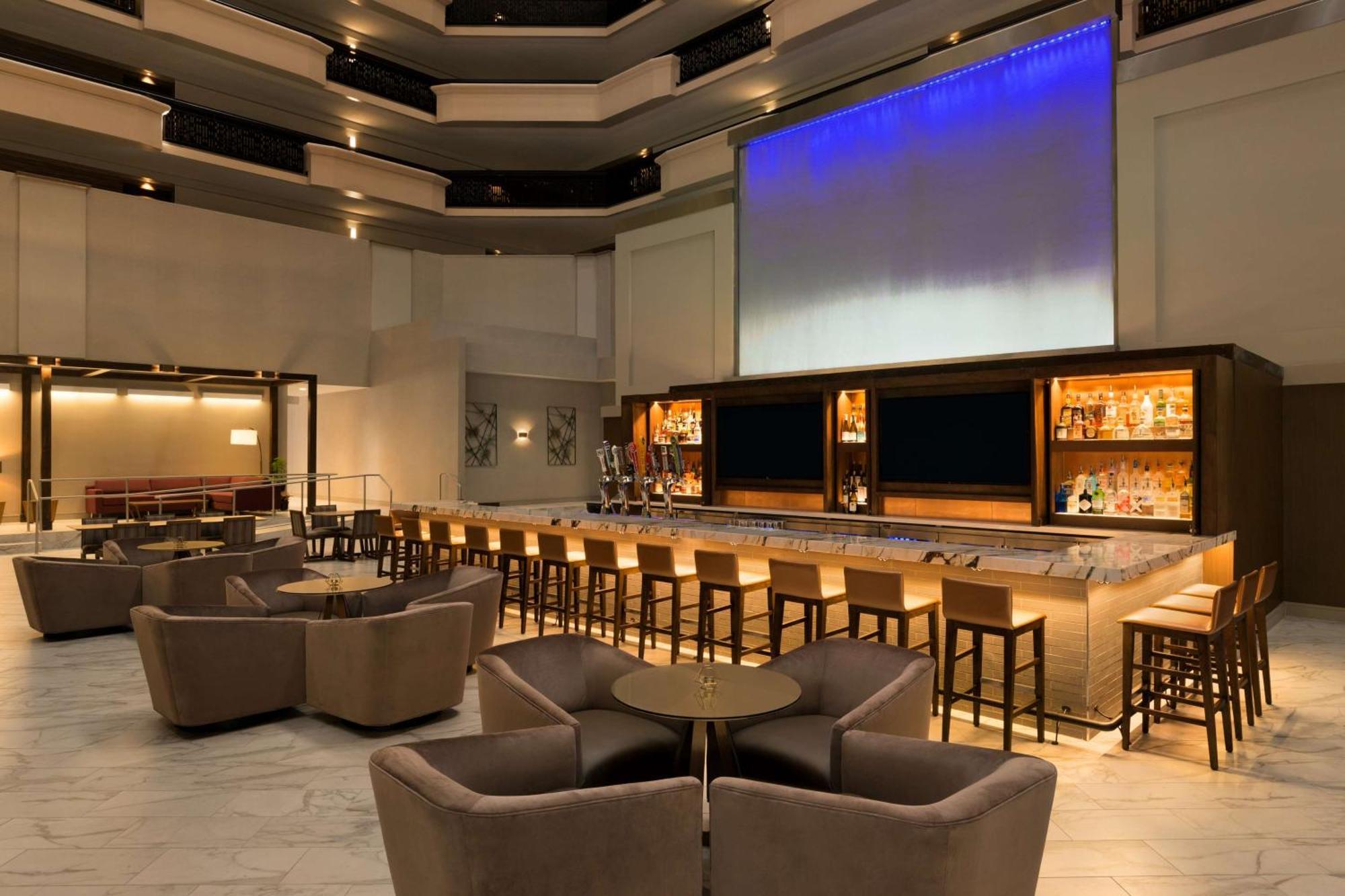 Embassy Suites By Hilton Phoenix Downtown North Exteriör bild