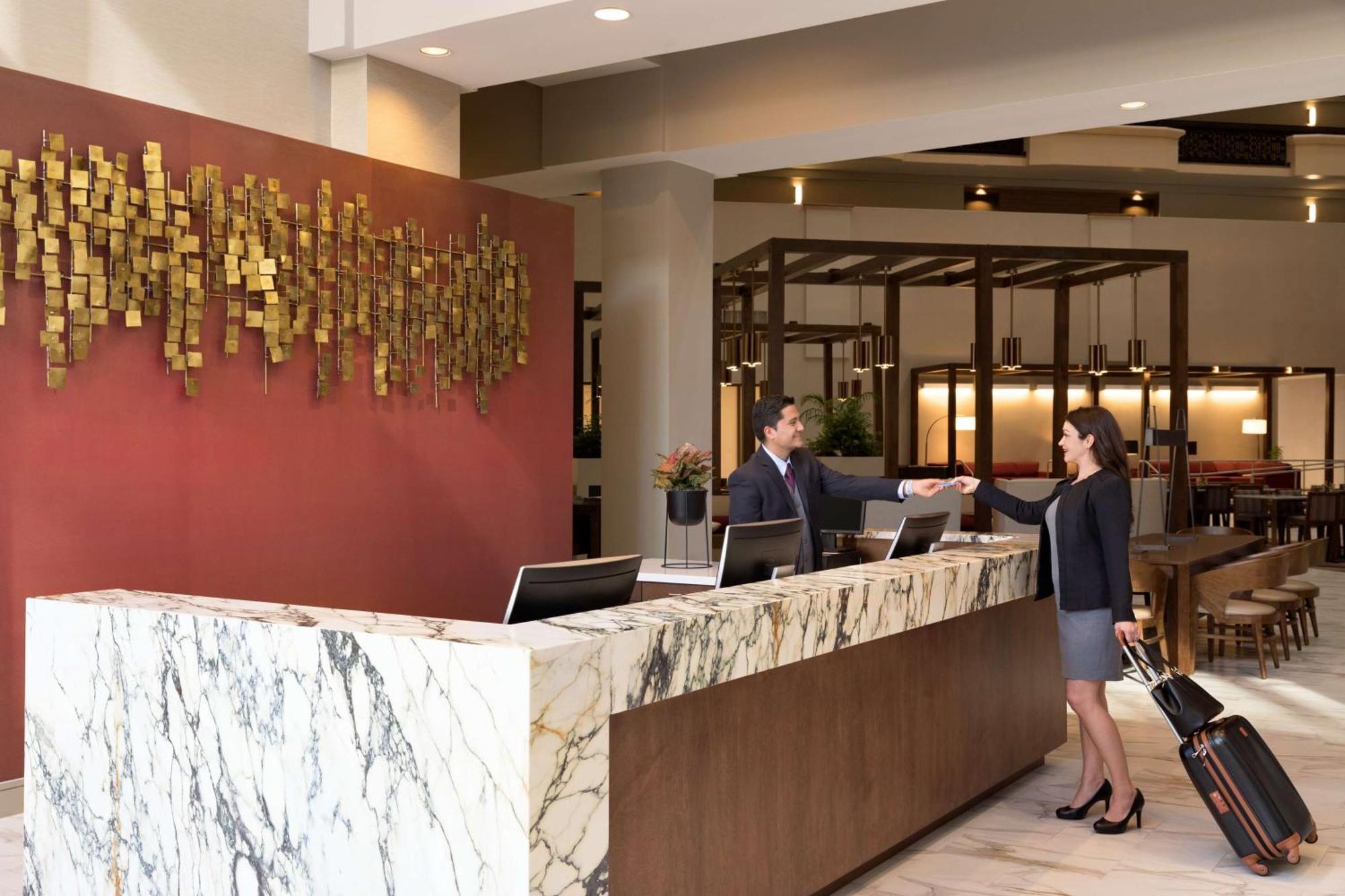 Embassy Suites By Hilton Phoenix Downtown North Exteriör bild